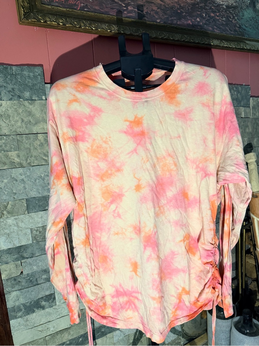 PINK Victoria's Secret Women's Tie Dye Ruched Long Sleeve Tee